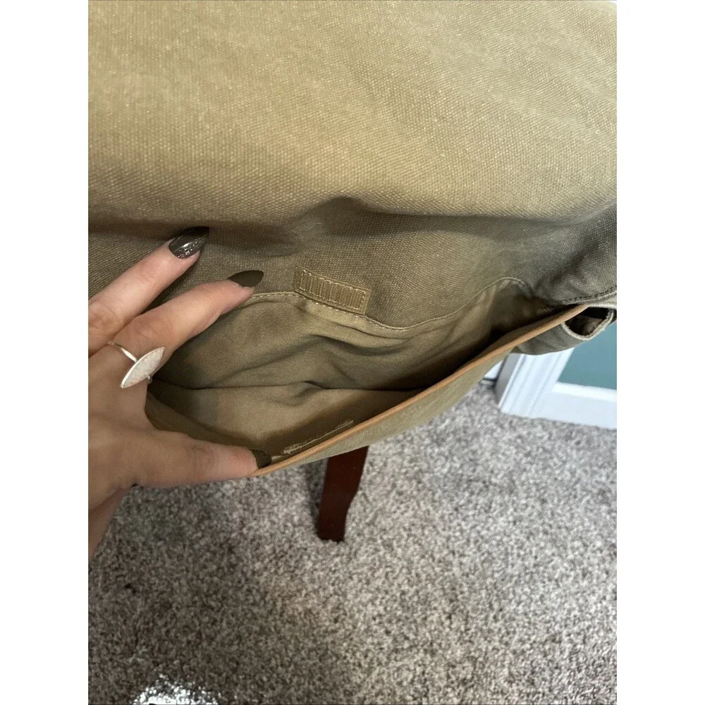LL Bean Canvas Messenger Bag Medium Khaki Green Gorpcore Goblincore Vintage